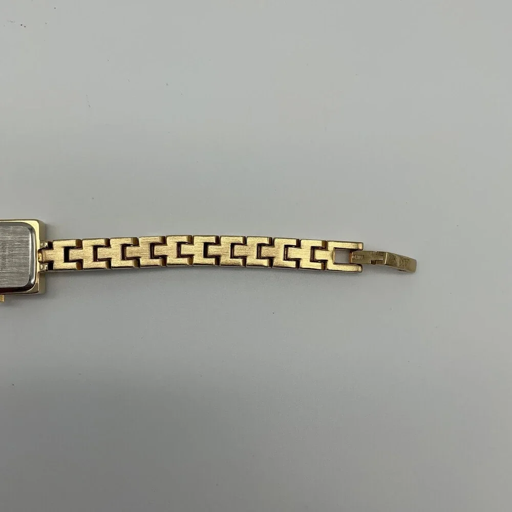 Anne Klein Y0577 Womens Watch Gold Tone Crystal Bracelet New Battery 6